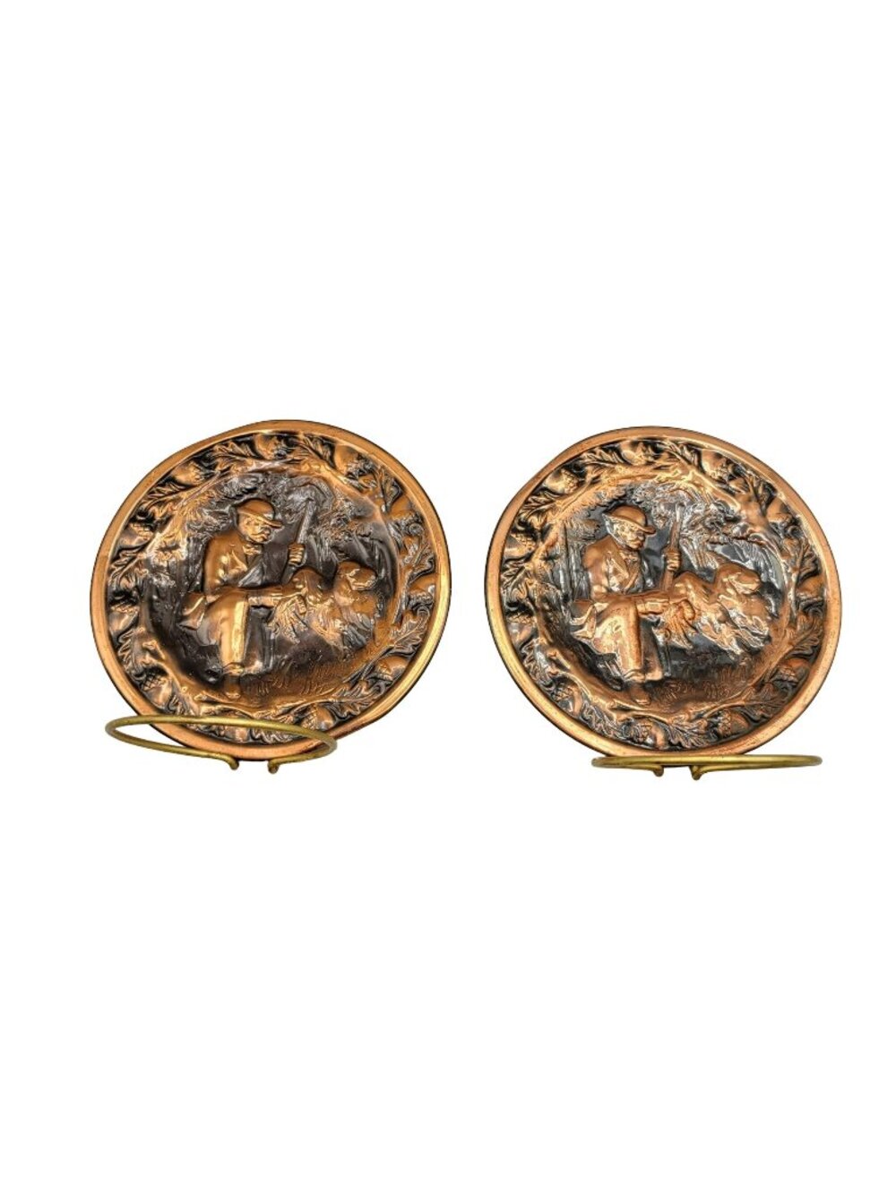 Coppercraft Guild Wall Plaque Pot Holder Hunting Scene Repousse Set of 2